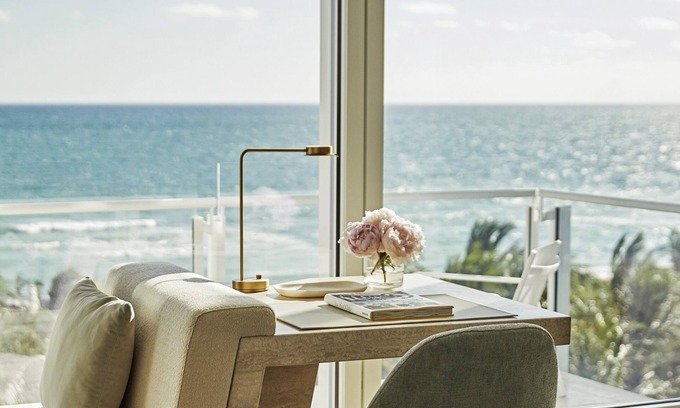 Surfside Hotel | Four Seasons Hotel at The Surf Club