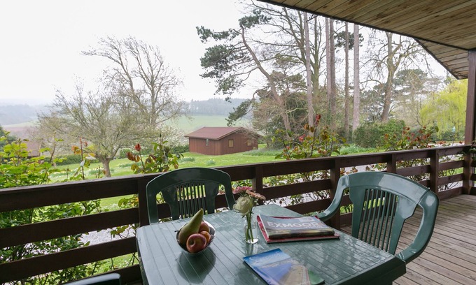 Minehead Cabin | Four star Lodge with two bedrooms, fabulous views yet close to pubs and beach