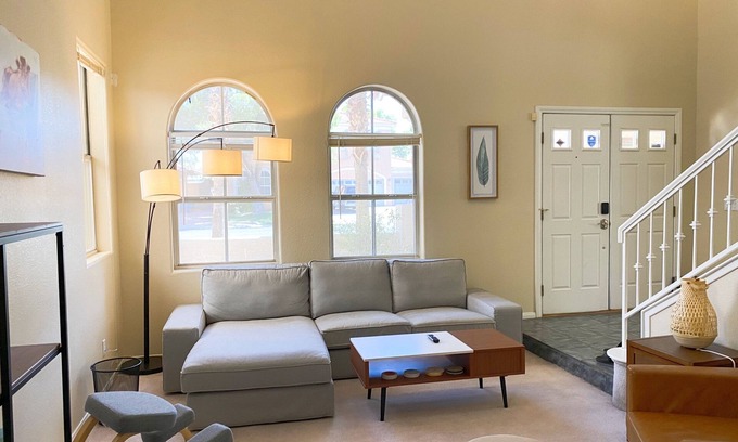 Silverado Ranch House | ❤️Fourpalmtrees - Beautiful comfy 5BR/3BA w POOL&SPA