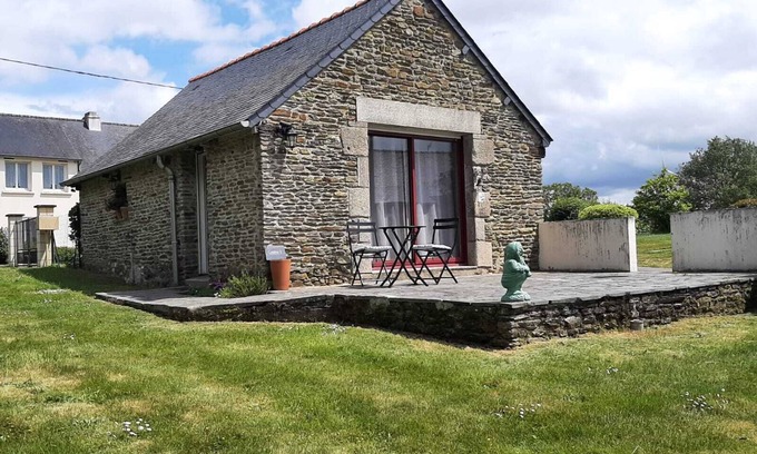 Saint-Malo-des-Trois-Fontaines House | Breton getaway in a charming cottage with garden and terrace