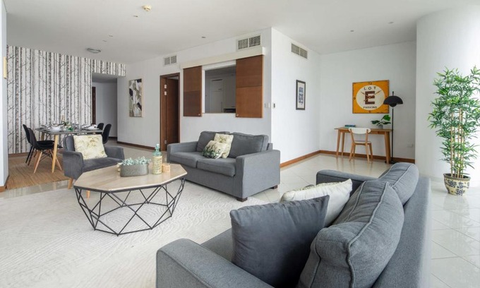 Dubai Festival City Apartment | Frank Porter - Marsa Plaza North