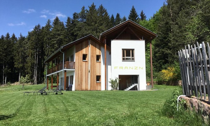 Nova Ponente Apartment | Franzn Apartments