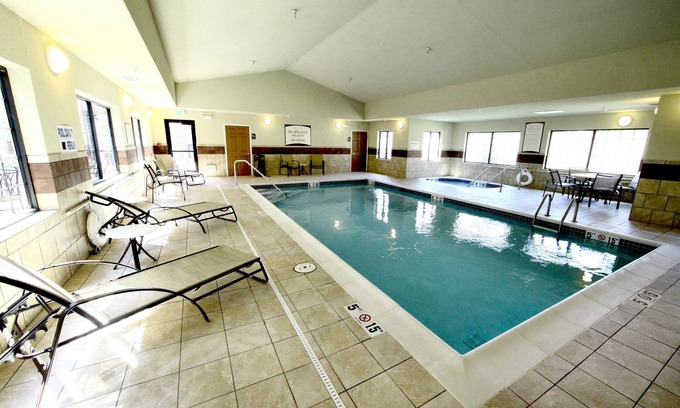 Minot Condo | Free Breakfast. Pool & Hot Tub. Gym. Close to the Minot Air Force Base!