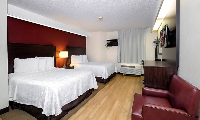 Palm Coast Hotel | Free Parking, Pet-Friendly - 2 Budget-friendly Units Close to Princess Place FL!