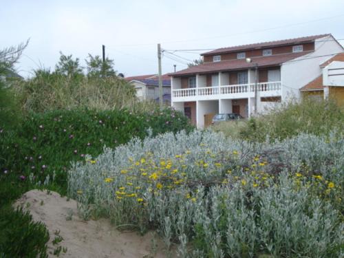 Mar del Tuyu House | Frente al Mar sobre Costanera casi 87