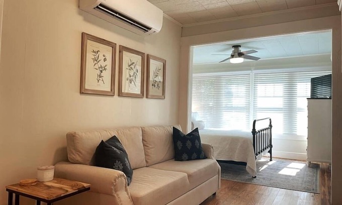 Hannon Park Apartment | Fresh & Comfy Studio Apartment w/Kitchenette