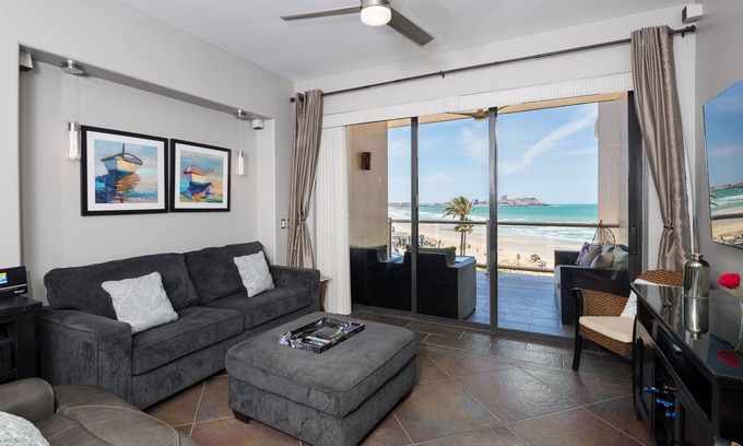 Puerto Penasco Condo | Fresh Remodel - 1BR 1BA Gorgeous Ocean Front Condo at Las Palomas - Cristal 306