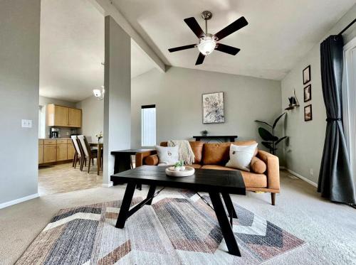 Omaha House | Fresh West Omaha Home For Your Entire Group