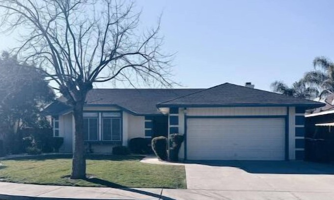 Turlock House | Freshly Remodeled Modern Home