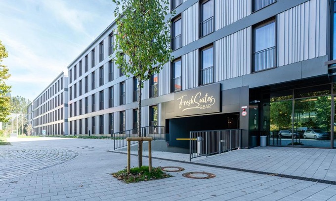 Dachau District Hotel | FreshSuites & Bar