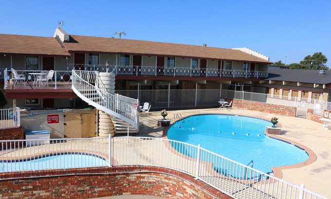 Altus Hotel | Friendship Inn