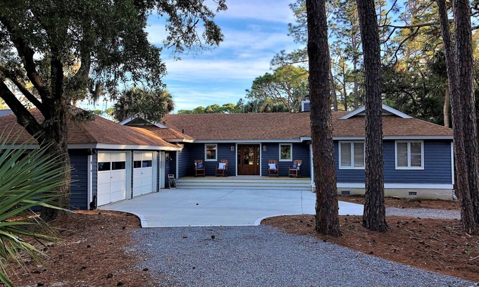 Saint Helena Island House | FRIPP ISLAND Premium Vacation Beach Rental SPACIOUS Family Home 2 MASTERS Golf!