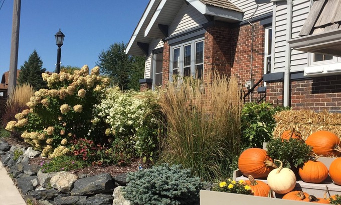 Saint Anna House | From Schwarz Supper Club to Road America, Schwarz Guest House is in Between.