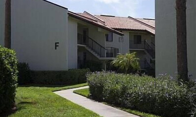 Tierra Verde Condo | From serene morning sunrises to exciting nearby attractions, Immerse yourself