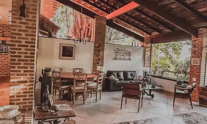 Itanhanga Villa | From the forest to the beach in a single experience!