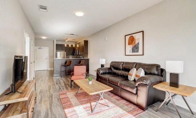 Five Points South Apartment | FRONTDESK Flats on 4th Apts Downtown Birmingham