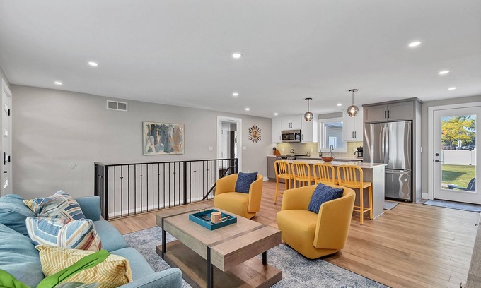 Green Bay House | Full Remodel Steps to Lambeau Titletown Resch