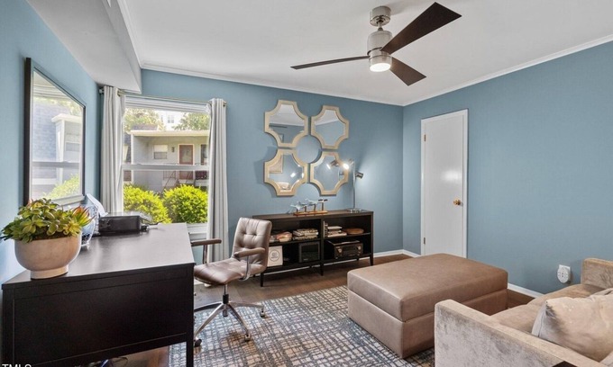 Chapel Hill Condo | Fully Furnished 2-bedroom condo in charming Chapel Hill - Travel Nurse Friendly!