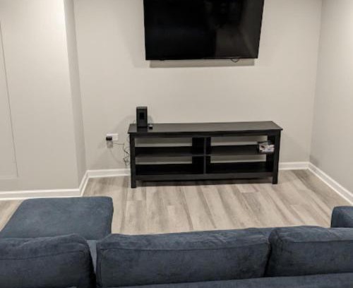 South Austin Apartment | Fully Furnished Extended Stay Work or Insurance in Chicago