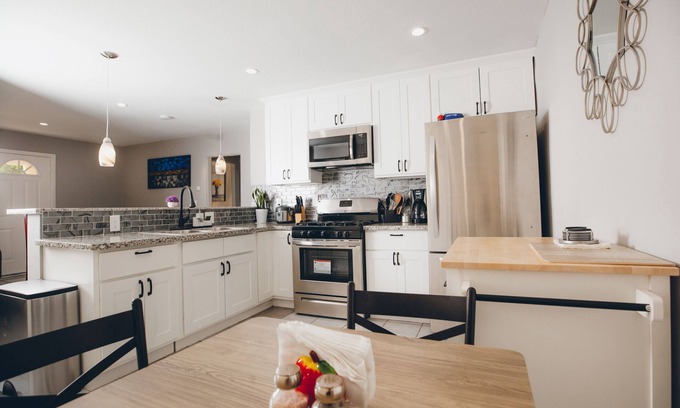 East San Jose Apartment | Fully remodeled House | FREE parking | Fast Internet