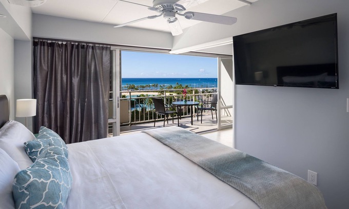 Waikiki Condo | Fully Renovated, 1 Bedroom High End Designer Remodel, Direct Ocean & Lagoon View