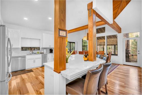 Fish Camp House | Fully Renovated 3Bd at Yosemite's South Gate