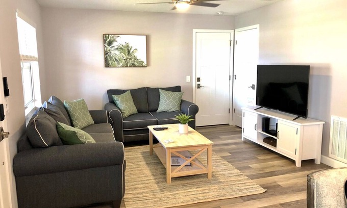 Clermont House | Fully Renovated Home in Downtown Clermont