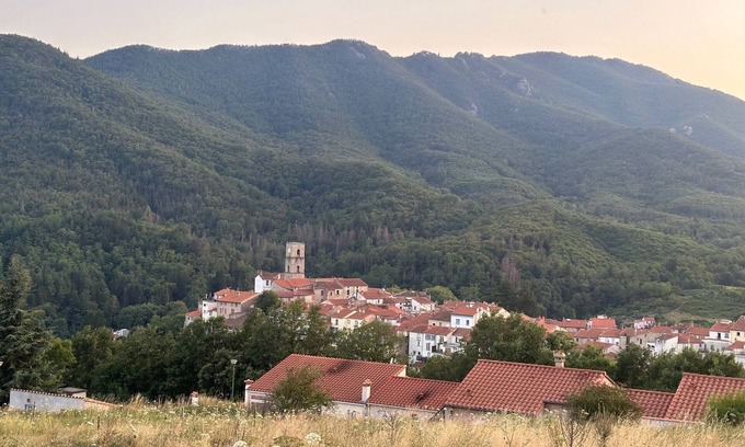 Saint-Laurent-de-Cerdans Cottage | Fun and Elegant Mas in the Mountains