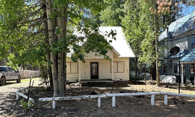 Mineral Cabin | Fun getaway cabin in