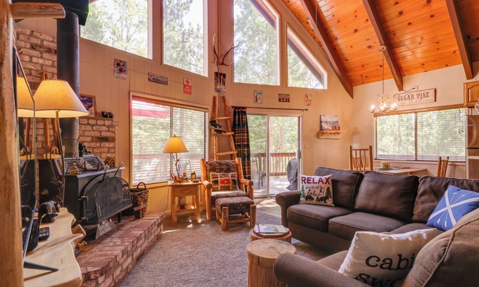 Mi-Wuk Village Cabin | Furnished Deck: High Sierra Cabin in Twain Harte!