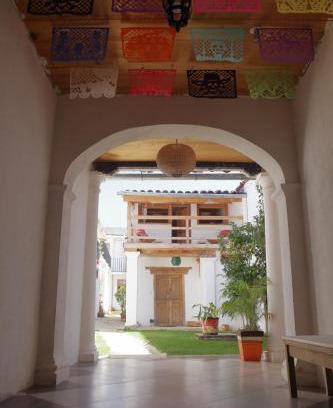 Del Cerrillo House | Gaia Guest House