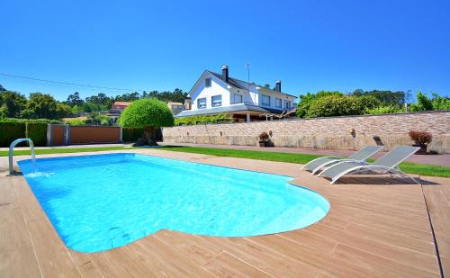 Vilagarcia de Arousa House | GALIHOST - Chalet con piscina en Vilagarcía de Arousa