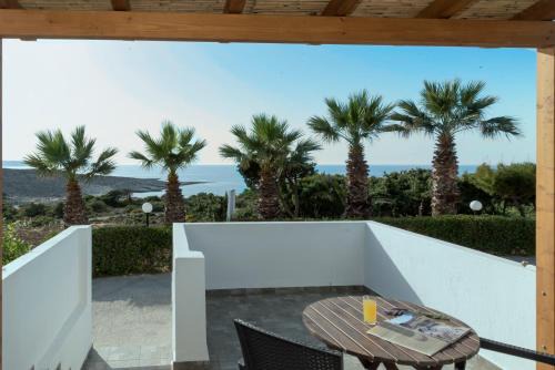 Milos Hotel | Galini