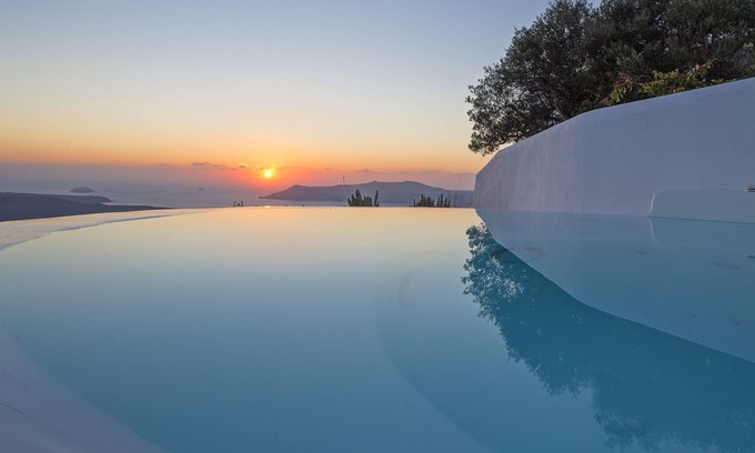 Firostefani Hotel | Galini Hotel