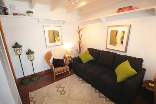 South Capitol House | Galisteo Getaway - Courtyard - Near Railyard