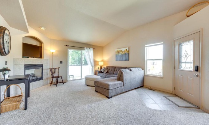 Village Seven House | Game Room Centrally Located Colorado Springs Gem