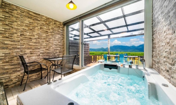 Ganghwa House | Ganghwado Noeul Spa Pension