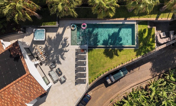 Sao Martinho Villa | Garden Villa – Luxury Retreat with Pool & Views