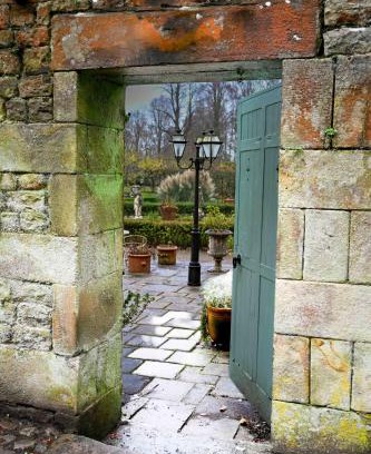 Lancaster House | Gardener's Cottage