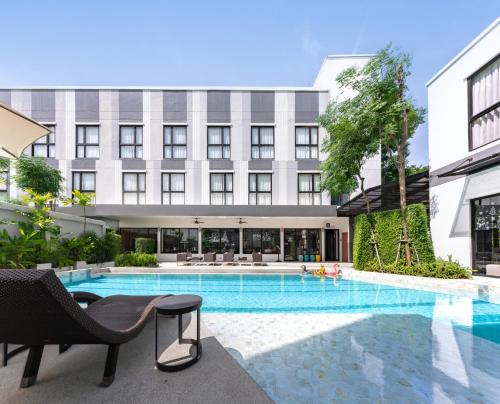 Racha Thewa Hotel | Gate43 Airport Hotel