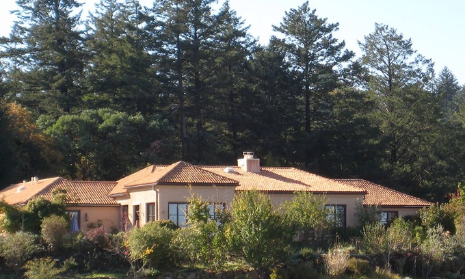 St. Helena House | Gated and private mountaintop 30-acre Vineyard Estate, Pool, Jacuzzi, Gardens