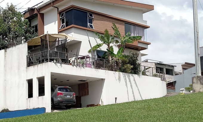 Heredia House | GATED COMMUNITY Cozy 3-Bedroom Home – Perfect Hub for Exploring Costa Rica!