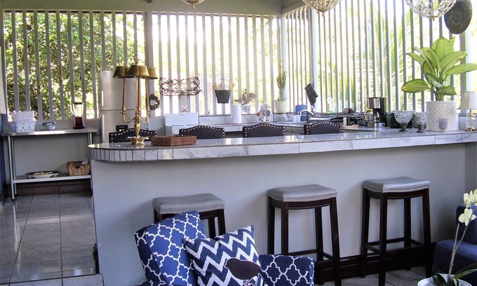 Guapiles Apartment | Gated duplex for up to 12 people with pool, FO internet, hot water