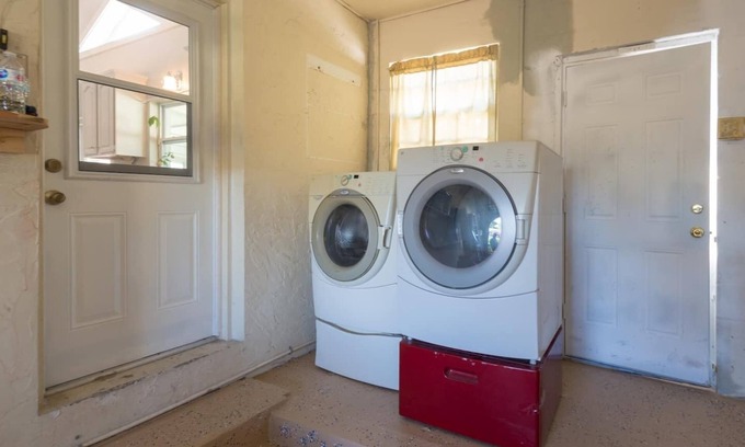 Deltona Lakes House | GATEWAY TO DISNEY AND FAMILY RETREAT CENTER