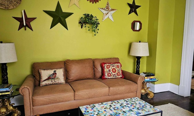 Dayton House | Gatsby's Gatehouse