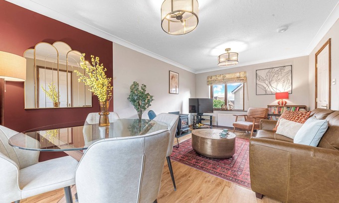 Allithwaite Cottage | Gorgeous cottage Walk to pub Free access to Spa: Hot tub,swimming pool