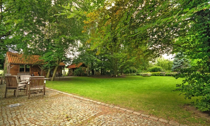 Holsbeek Cottage | Geestmolenhof 1: relaxing in the green near Leuven, For business or vacation.