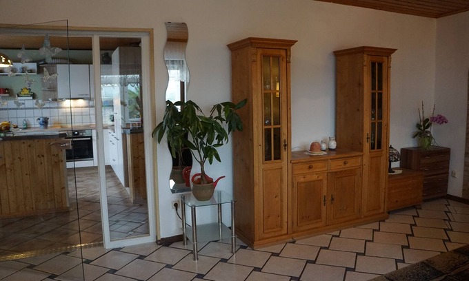 Waibstadt Apartment | Gemütliche Erdgeschosswohnung mit Terrasse in Ortsrandlage in Waibstadt