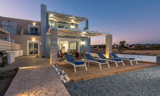 Gennadi Villa | Gennadi Villa Mary