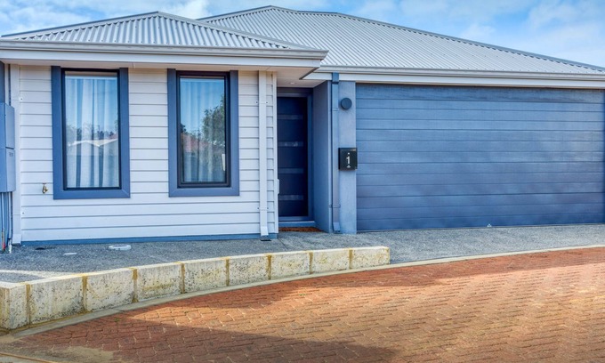 Geographe House | GeoBay Stay – Modern Comfort by the Coast
